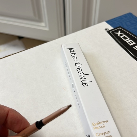 jane iredale eyebrow pencil BLONDE - Picture 2 of 5